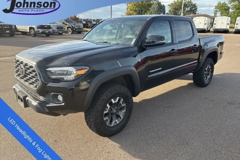 2023 Toyota Tacoma TRD V6 photo 1