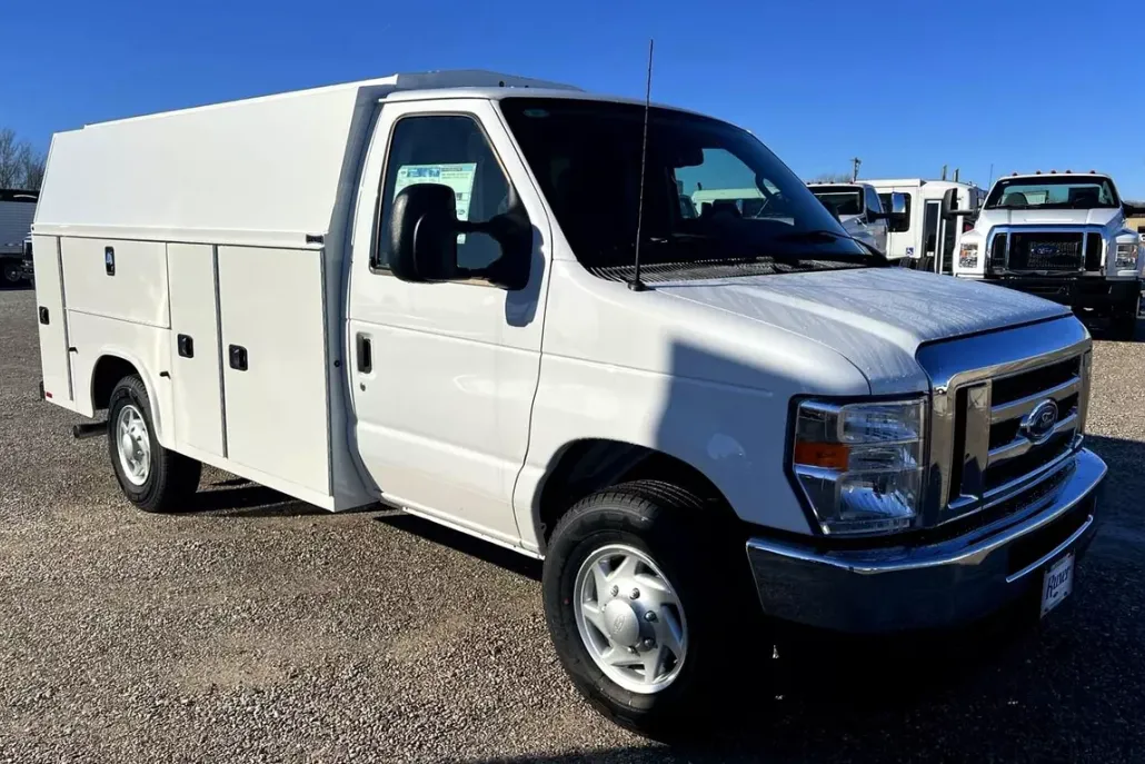 2025 Ford E-350 Base photo 1