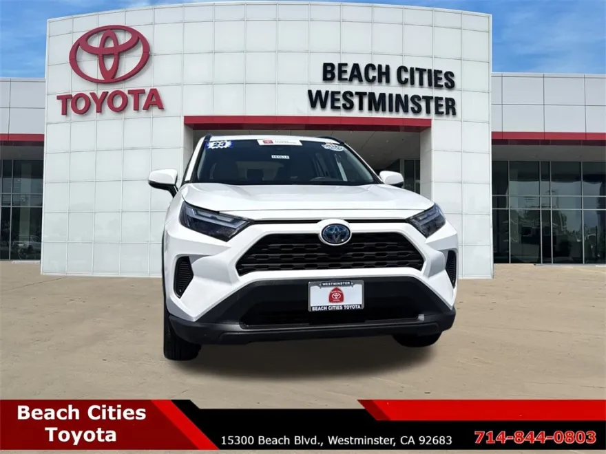 2023 Toyota RAV4 Hybrid XLE photo 1