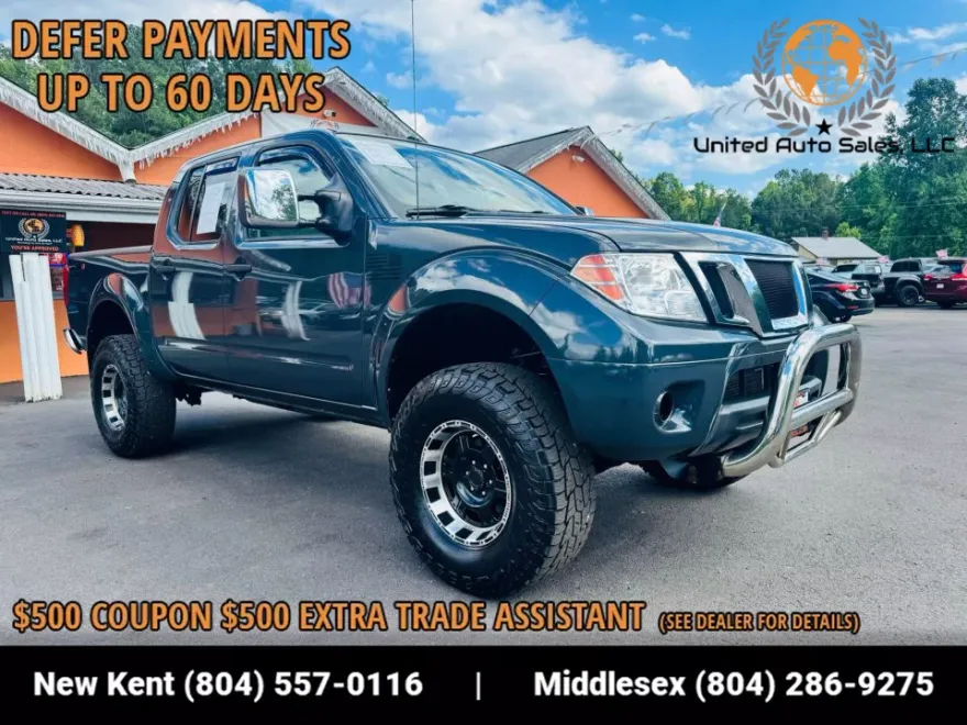 2013 Nissan Frontier SV photo 1
