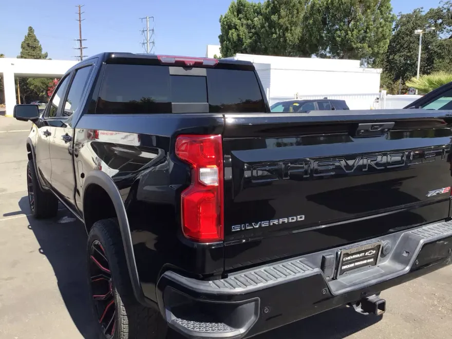 2022 Chevrolet Silverado 1500 ZR2 photo 1