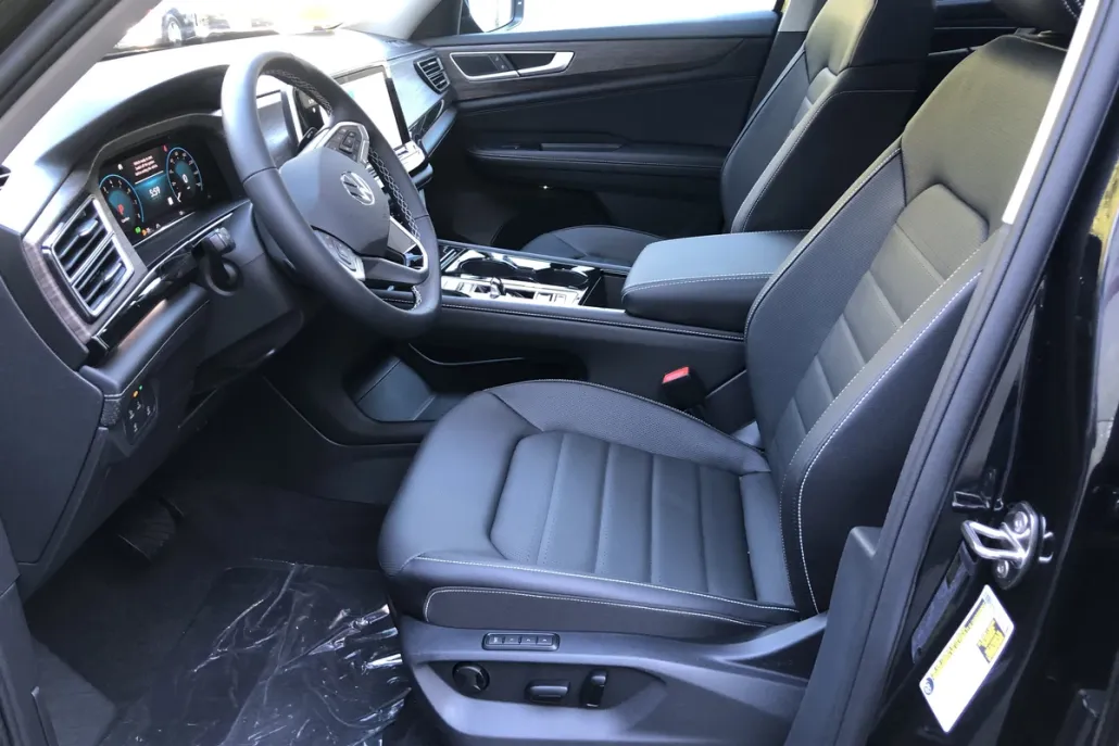 2026 Volkswagen Atlas SEL photo 1