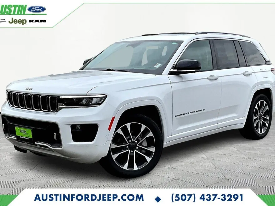 2023 Jeep Grand Cherokee Overland photo 1