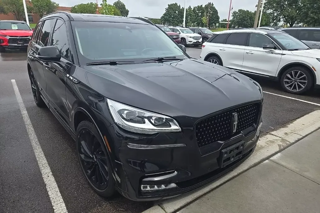 2022 Lincoln Aviator Reserve photo 1