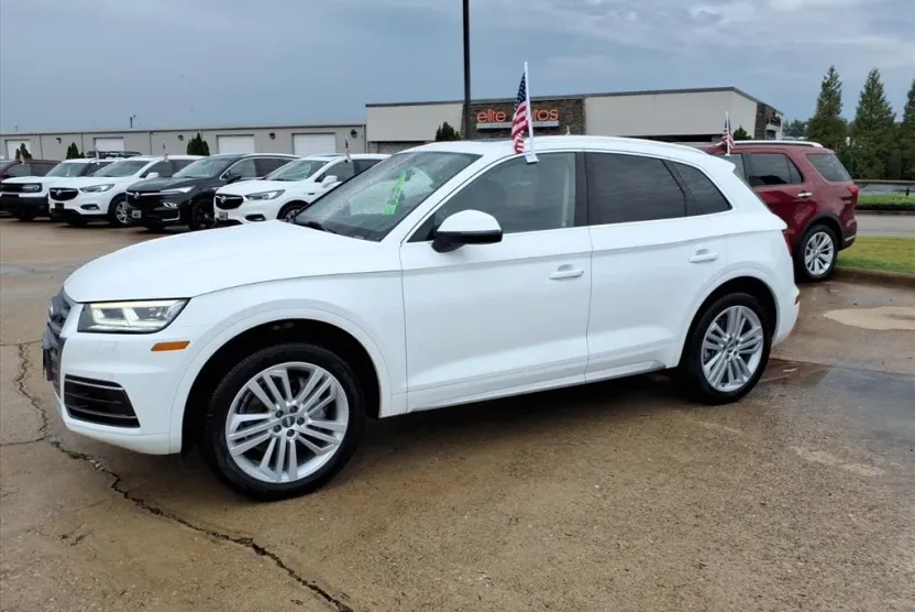 2018 Audi Q5 2.0T Premium Prestige photo 1