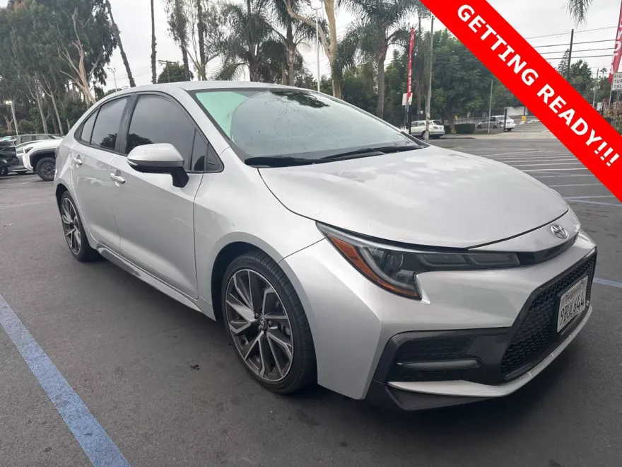2021 Toyota Corolla SE photo 1