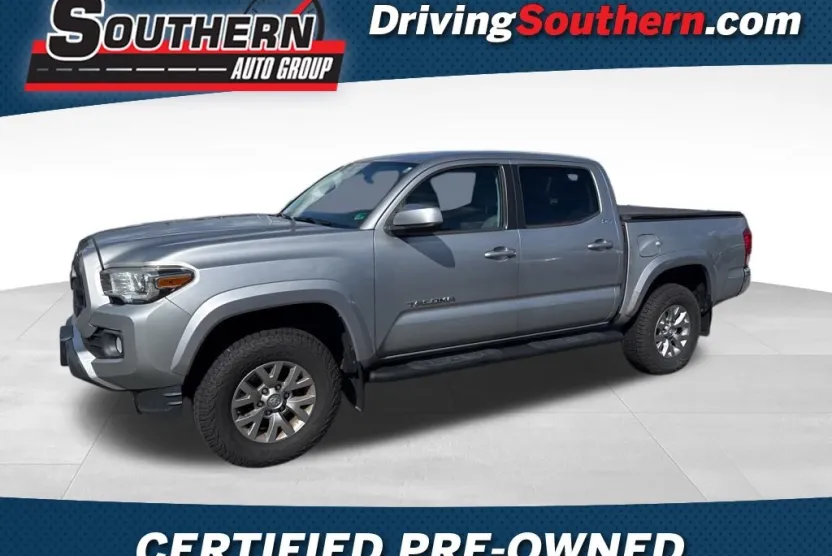 2017 Toyota Tacoma SR5 photo 1