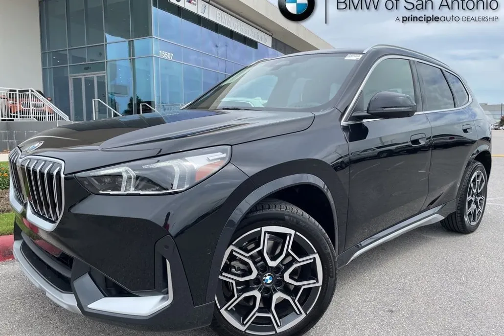 2025 Bmw X1 XDrive28i photo 1