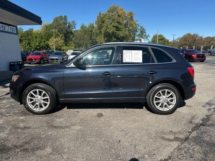2012 Audi Q5 2.0T Premium photo 1