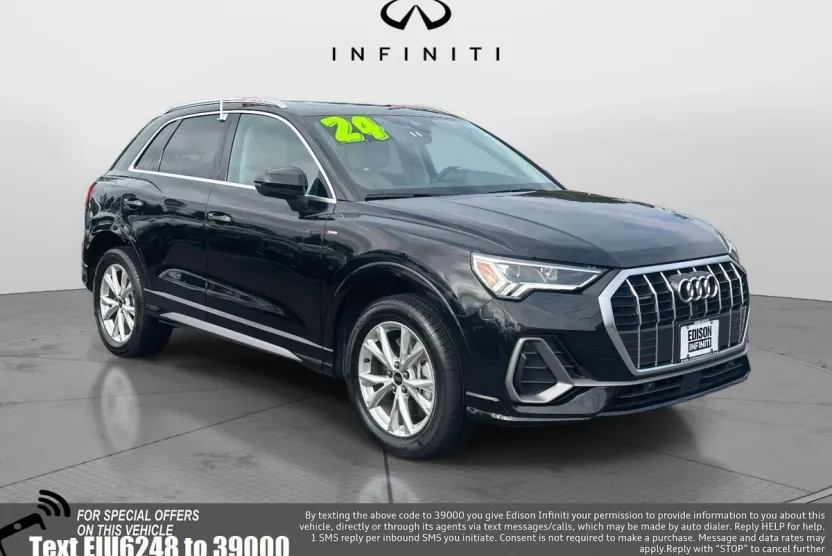 2024 Audi Q3 S line Premium 45 TFSI photo 1