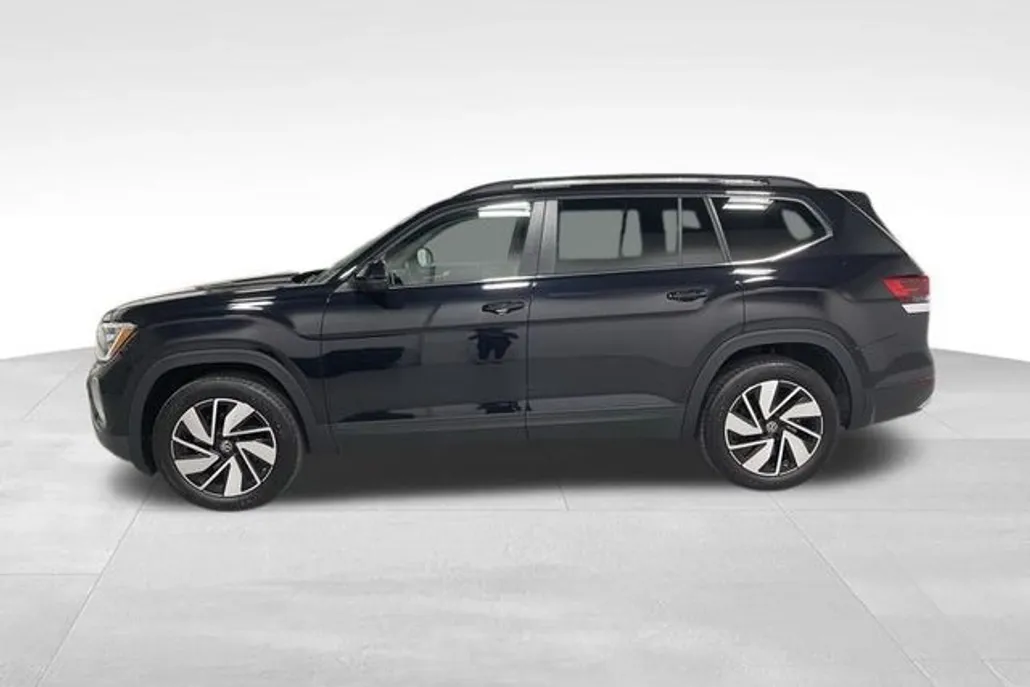 2025 Volkswagen Atlas SE Technology photo 1