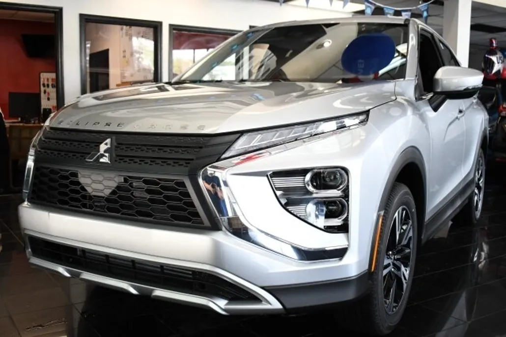 2025 Mitsubishi Eclipse Cross SE photo 1