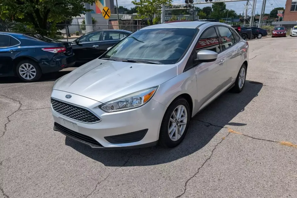 2018 Ford Focus Sedan photo 1