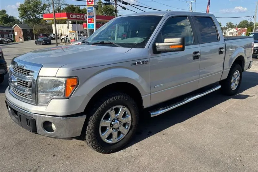 2013 Ford F-150 XLT photo 1