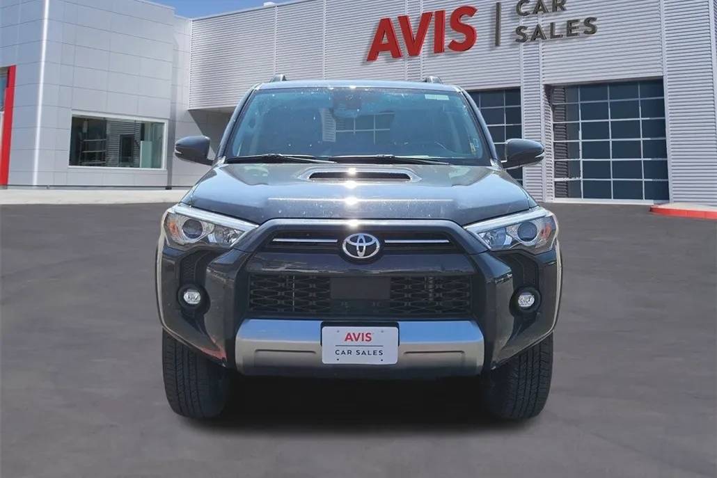 2024 Toyota 4Runner TRD Off-Road Premium photo 1
