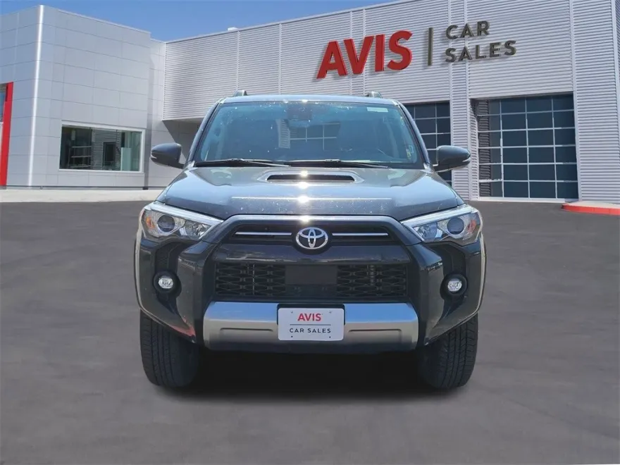 2024 Toyota 4Runner TRD Off-Road Premium photo 1