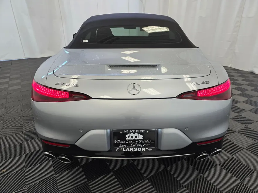 2025 Mercedes Benz SL AMG 43 photo 1