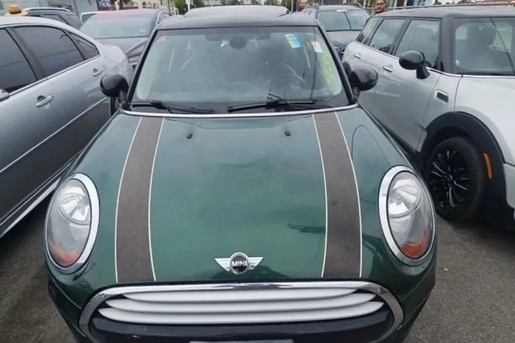 2015 Mini Cooper Hardtop 4 Door photo 1