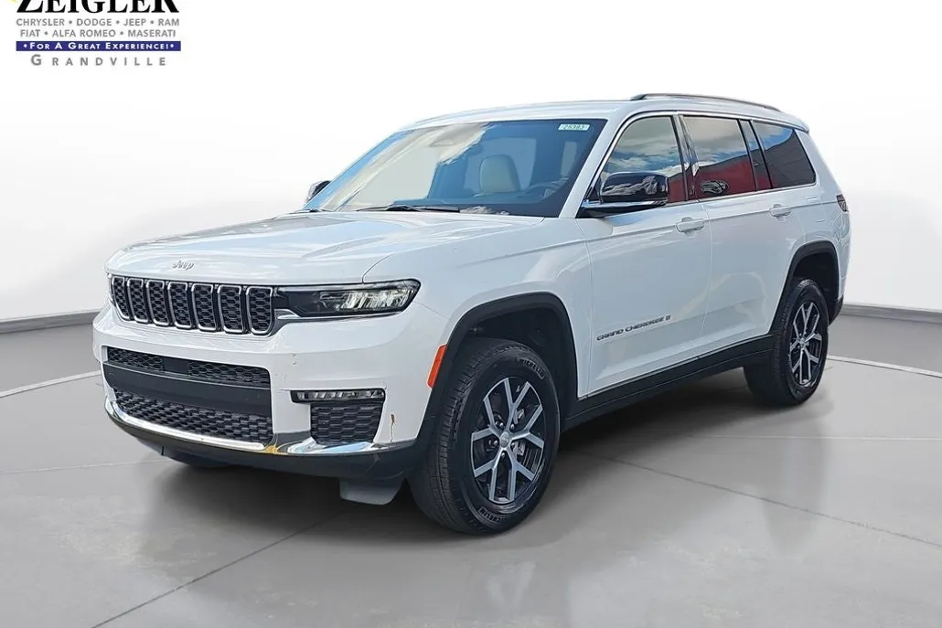 2025 Jeep Grand Cherokee Limited Sport photo 1