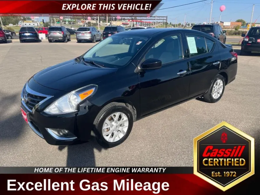2018 Nissan Versa 1.6 SV photo 1