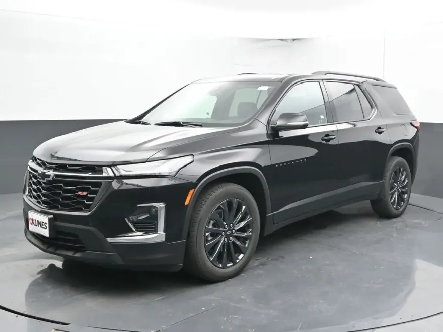 2023 Chevrolet Traverse RS photo 1