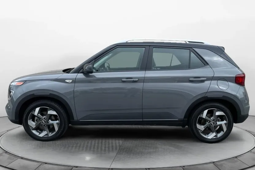 2022 Hyundai Venue SEL Limited photo 1