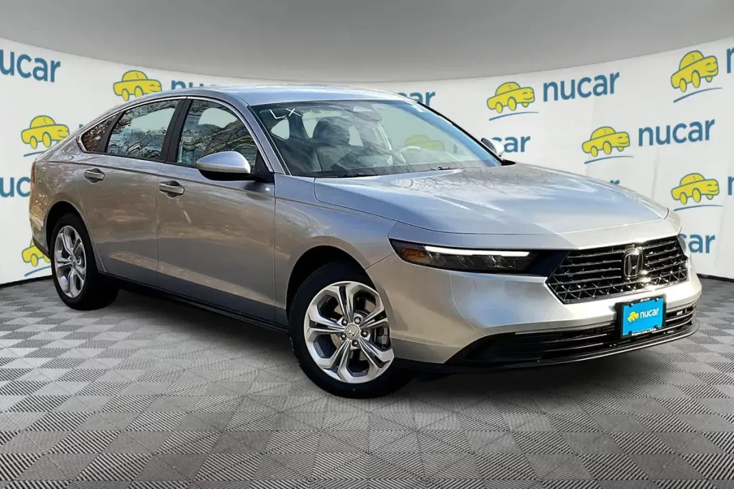 2025 Honda Accord LX photo 1