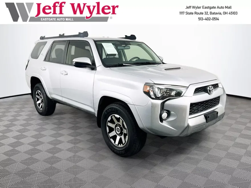 2019 Toyota 4Runner TRD Off-Road photo 1