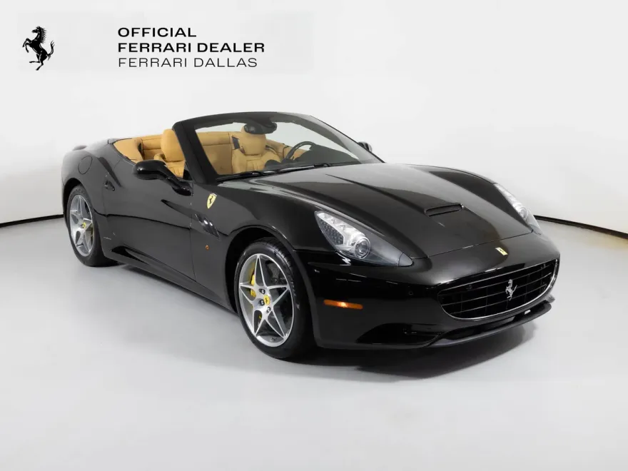 2011 Ferrari California Base photo 1