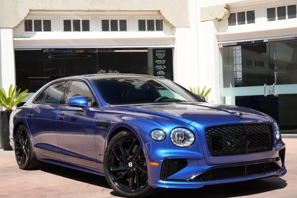 2025 Bentley Flying Spur Speed photo 1