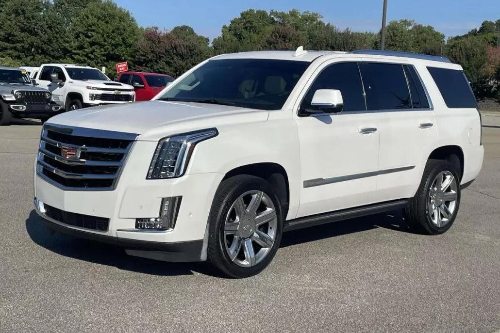 2019 Cadillac Escalade Premium Luxury photo 1