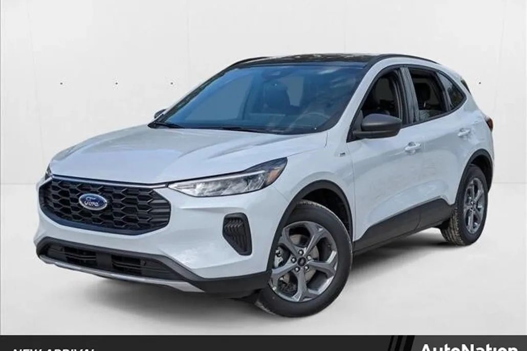 2025 Ford Escape ST-Line photo 1