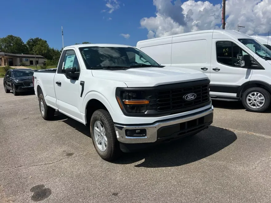 2025 Ford F-150 XL photo 1