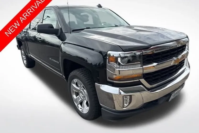 2017 Chevrolet Silverado 1500 LT photo 1