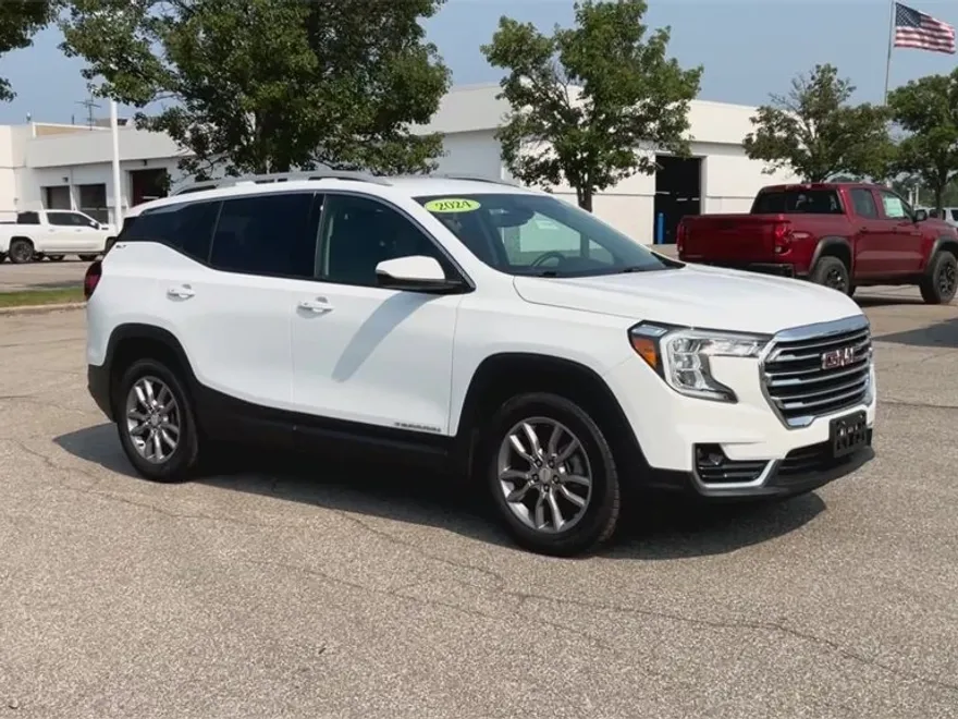 2024 Gmc Terrain SLT photo 1