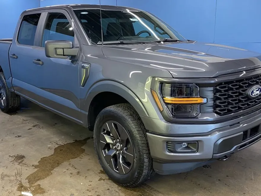 2025 Ford F-150 STX photo 1