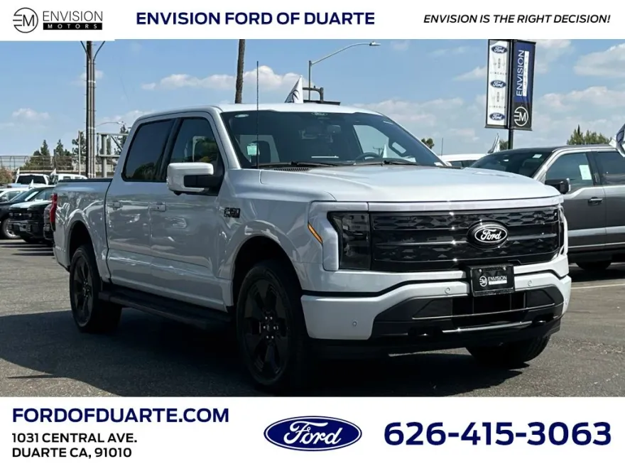 2025 Ford F-150 Lightning Platinum photo 1