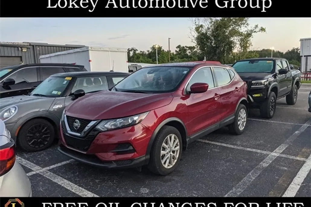 2022 Nissan Rogue Sport S photo 1