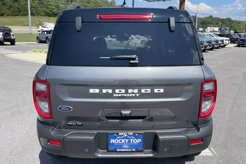 2025 Ford Bronco Sport Outer Banks photo 1