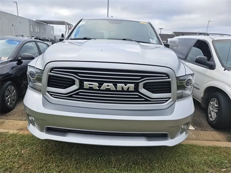 2018 Ram 1500 Sport photo 1