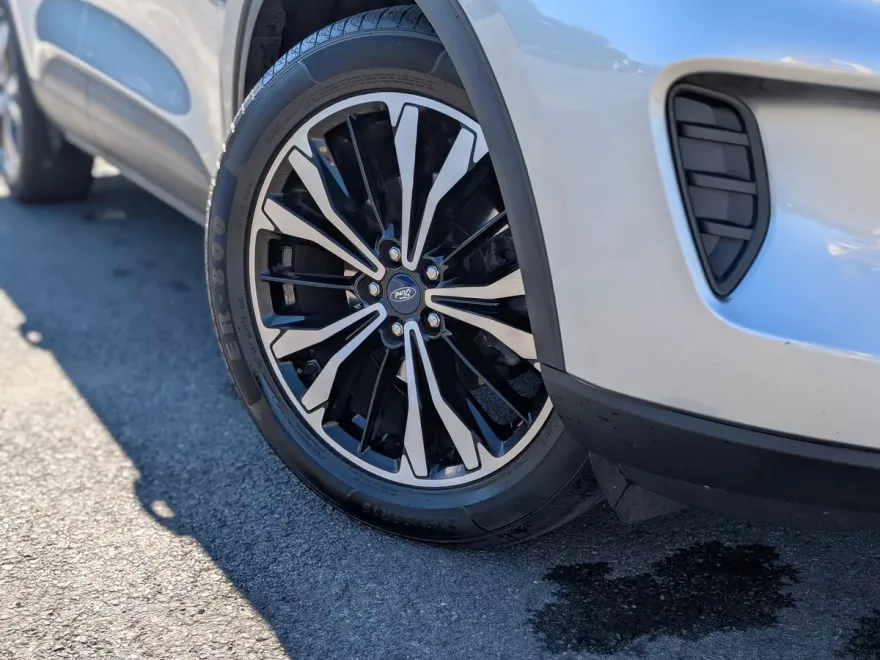 2022 Ford Escape SE photo 1