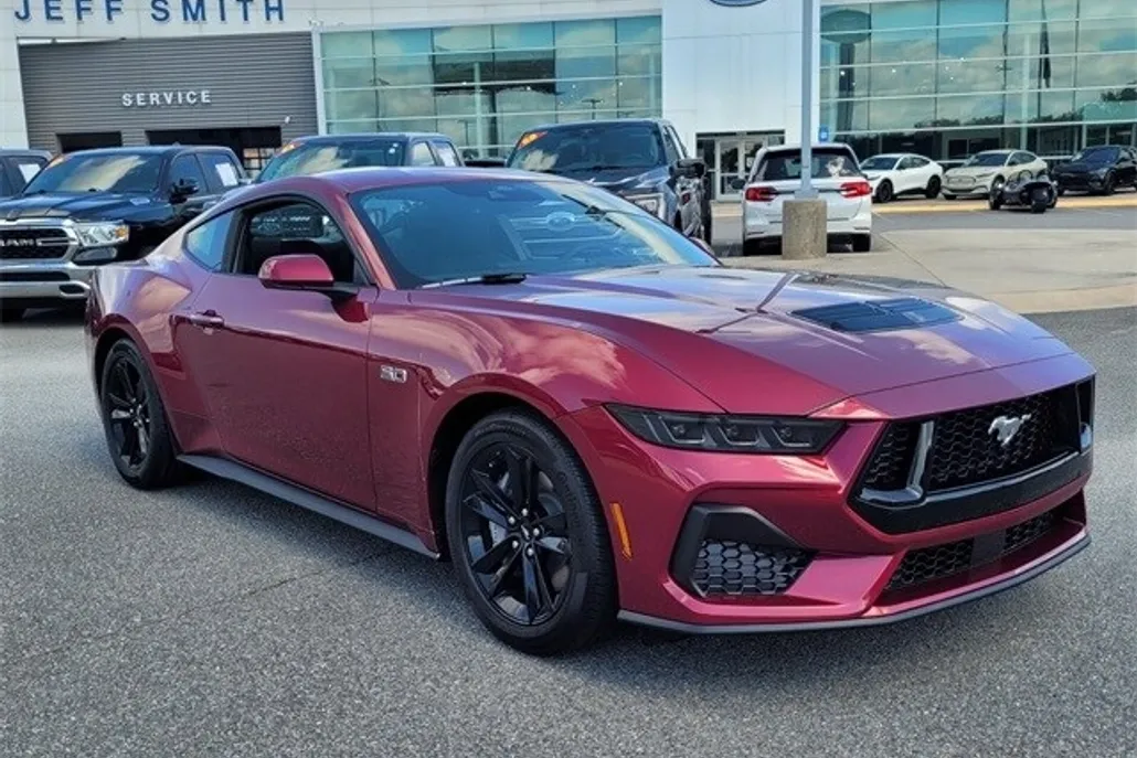 2025 Ford Mustang GT photo 1
