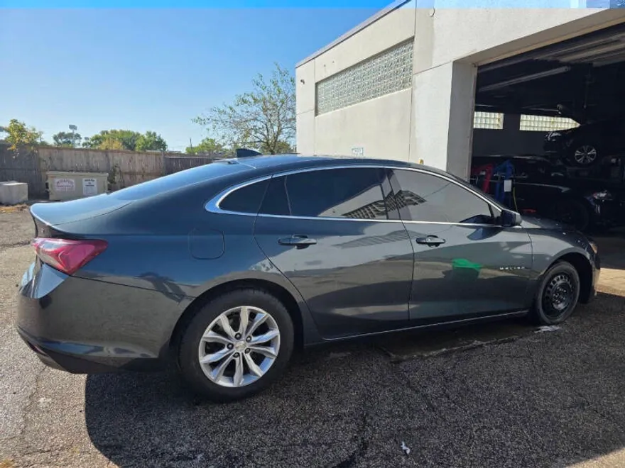 2019 Chevrolet Malibu 1LT photo 1