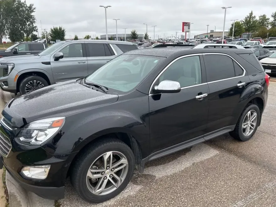 2016 Chevrolet Equinox LTZ photo 1