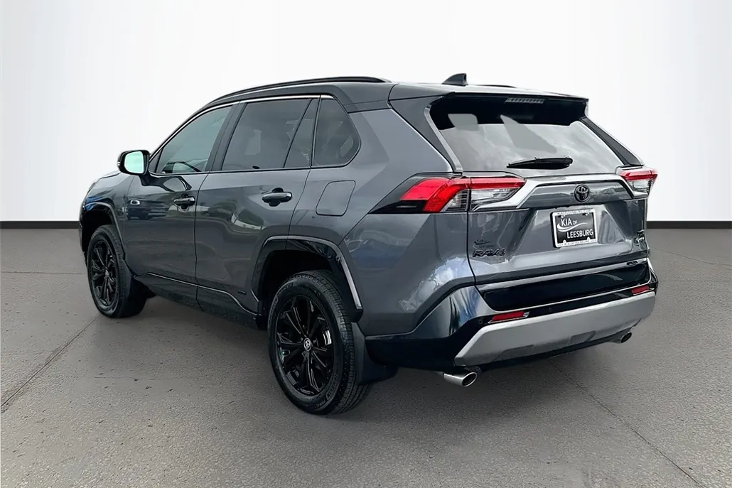2025 Toyota RAV4 Hybrid XSE photo 1