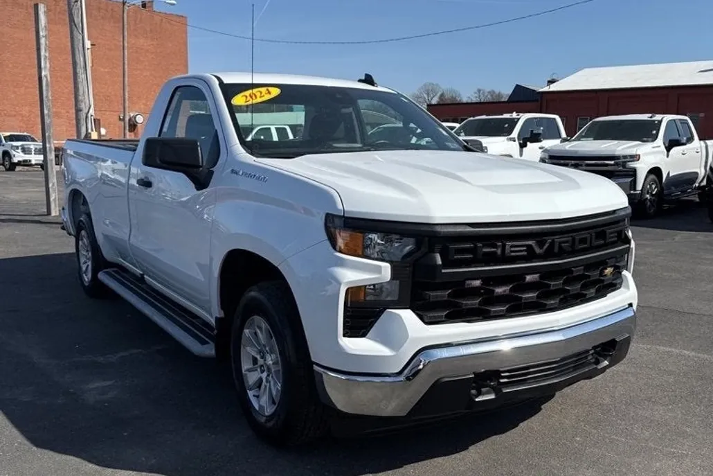 2024 Chevrolet Silverado 1500 photo 1