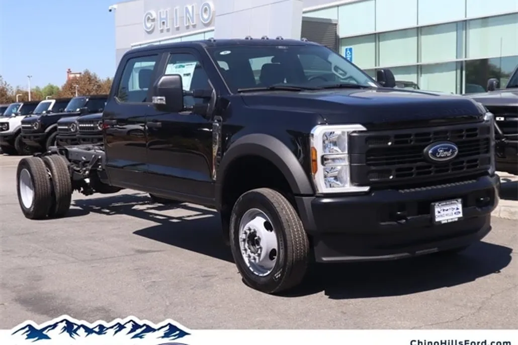 2024 Ford F-550 XL photo 1