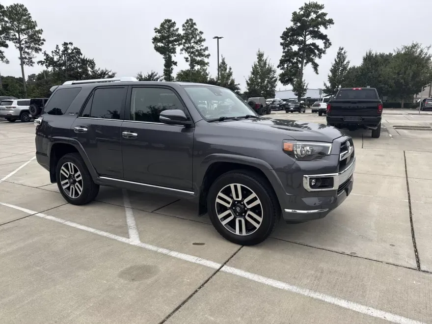 2023 Toyota 4Runner Limited photo 1