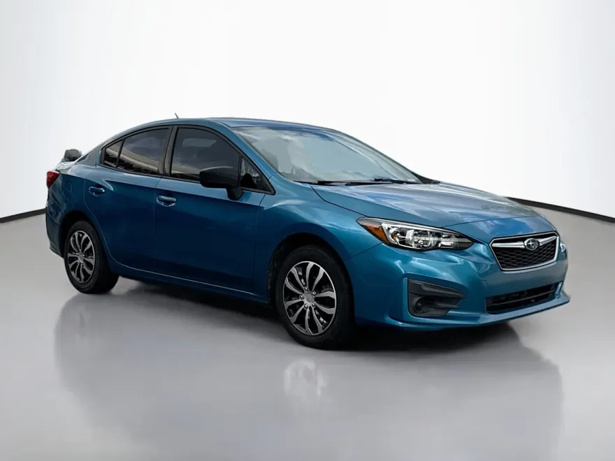 2017 Subaru Impreza 2.0i photo 1