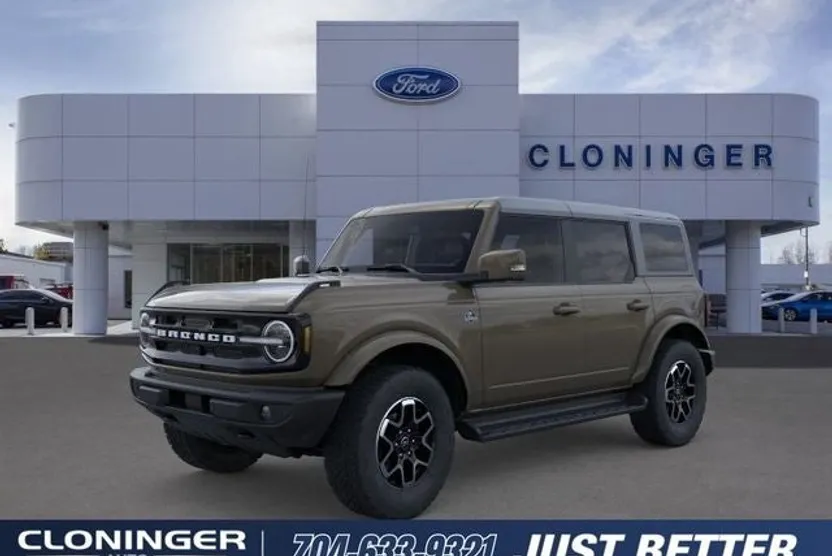 2025 Ford Bronco Outer Banks photo 1